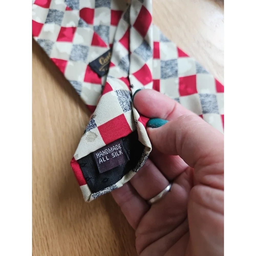 Carlo Ricci Mens Silk Tie Red Cream Grey Harlequin Diamond Pattern Made in Italy